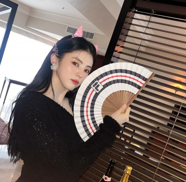 배우 한소희가 일본에서의 근황을 공개했다. /사진=한소희 인스타그램