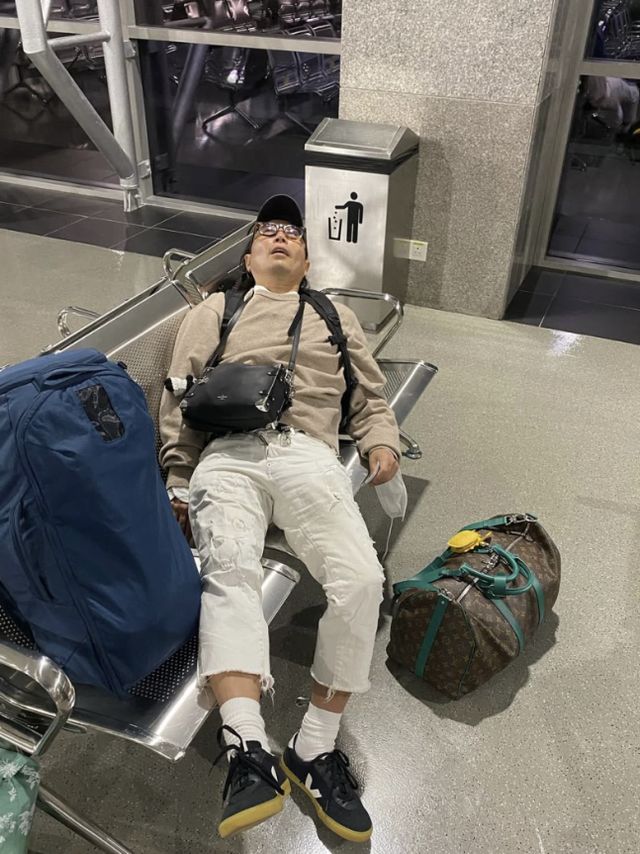 기상악화로 인해 공항에서 머물며 기다리던 정재형이 12시간 만에 탈출소식을 전했다. /사진=정재형 인스타그램