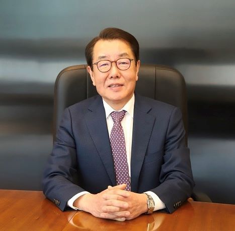 KT스카이라이프가 1973년생 이전 출생 직원을 대상으로 특별희망퇴직 신청을 받는다. 사진은 최영범 KT 스카이라이프 대표이사의 모습. /사진=KT스카이라이프 제공