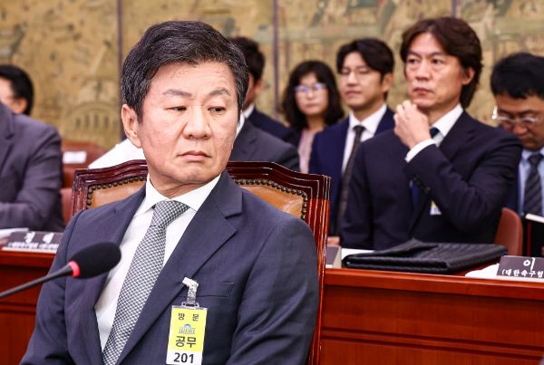 승부조작범 사면, 홍명보 감독 선임 논란 등의 중심에 있는 정몽규 대한축구협회장이 4선에 도전한다. 사진은 지난 9월 서울 여의도 국회 문화체육관광위원회에서 열린 현안질의에 출석한 정 회장의 모습. /사진=뉴스1