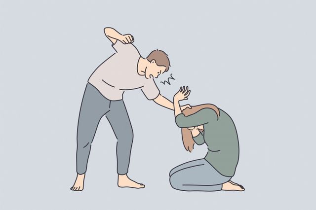 듣기 싫은 잠꼬대를 했다는 이유로 잠자던 연인을 둔기로 폭행한 남성이 실형을 선고받았다. /사진=이미지투데이