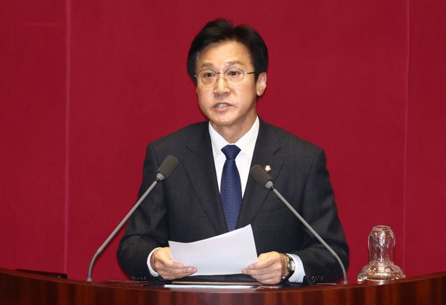 새만금 특혜 비리 의혹을 받은 신영대 더불어민주당 의원에 대한 체포동의안이 반대 197명으로 국회 본회의에서 부결됐다. 사진은 신 의원이 28일 서울 여의도 국회에서 열린 제418회국회(정기회) 제13차 본회의에서 체포동의안과 관련한 신상 발언 하는 모습. /사진=뉴스1