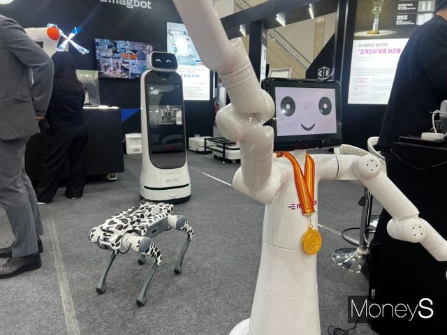 중소벤처기업부와 대구광역시가 3일 산업현장에서 이동식 협동로봇을 안전하게 활용할 수 있는 법적 근거를 마련했다고 밝혔다. /사진=김서연 기자 