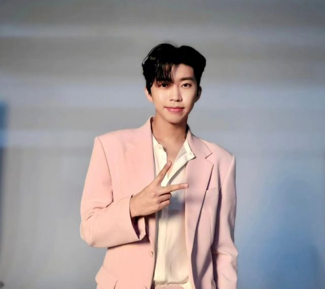 가수 임영웅이 자선축구대회를 통해 모인 수익금을 전액 기부했다. /사진=임영웅 인스타그램