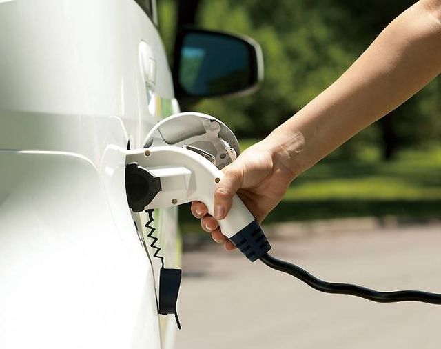 국내 배터리 3사의 글로벌 시장 점유율이 줄었다. / 사진=이미지투데이