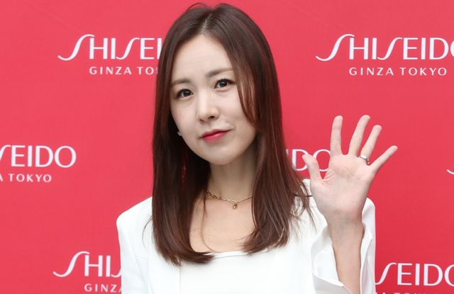 '베이비복스' 출신 간미연이 소속사와 계약 해지했다. 사진은 한 론칭 행사 참석 모습./사진=뉴스1