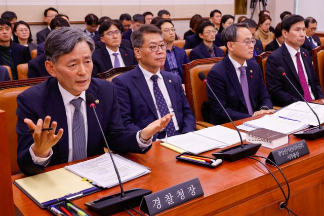 경찰 국가수사본부 특별수사단이 계엄 당일 국회 출입통제를 지시한 조지호 경찰청장과 김봉식 서울경찰청장을 긴급체포했다. 경찰이 수뇌부인 현직 경찰청장과 서울청장이 체포된 건 사상 초유의 일이다. 사진은 국회 출석해 비상계엄 사태 관련 질의답변 모습. /사진=뉴스1