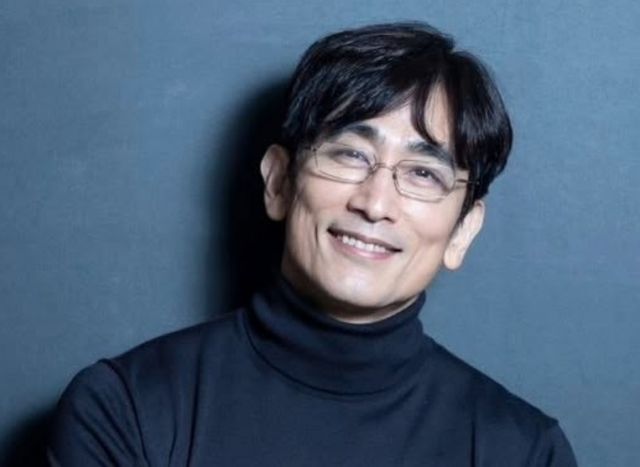 차인표는 비상계엄 이후 불안한 정치적 상황을 염두에 둔 듯 “부디 고통과 혼란의 시간을 지나 정의롭고 공정한 민주 국가를 후대에 물려주게 되기를. 폭력과 증오가 아닌 사랑과 공감이 상처 입은 우리 모두를 위로하기를”이라고 소망했다. /사진=차인표 인스타그램