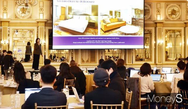 ▲ 호텔 소개하는 김경림 총 지배인