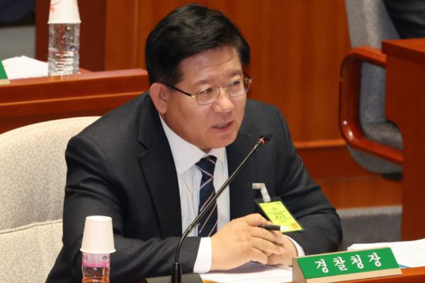 조지호 경찰청장에 대한 수사로 이호영 차장이 직무를 대리한다. 사진은 이호영 경찰청 차장이 14일 오전 서울 여의도 국회에서 열린 예산결산특별위원회 전체회의에서 의원 질문에 답변하고 있는 모습. /사진=뉴시스