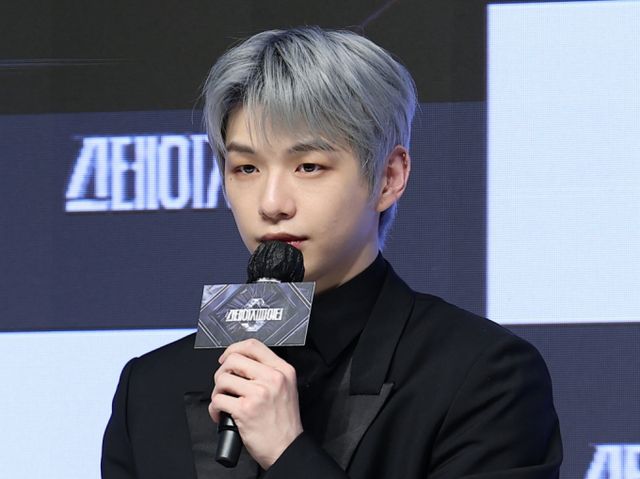 가수 강다니엘 측이 가짜뉴스 유포 등 혐의로 1심에서 벌금형을 선고받은 사이버렉카 '탈덕수용소'에 항소 의사를 밝혔다. 사진은 지난 9월 서울 강남구 엘리에나 호텔에서 열린 Mnet 남성 무용수 서바이벌 '스테이지 파이터' 제작발표회에 참석한 가수 강다니엘. /사진=뉴스1