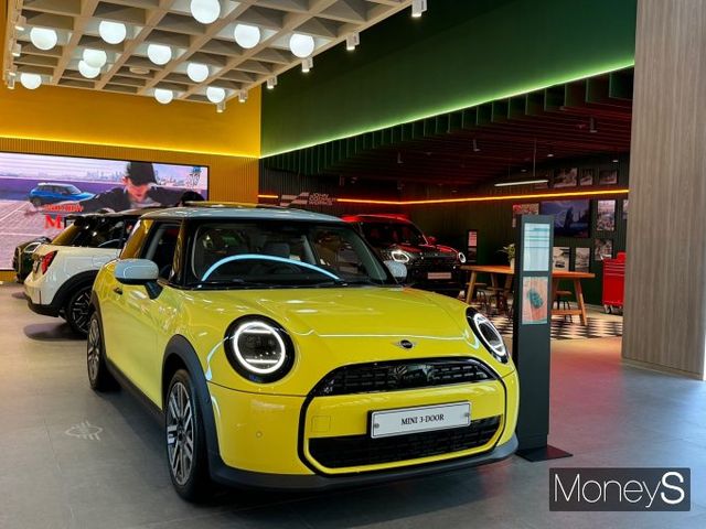 톡톡 튀는 색감의 조화가 인상적인 MINI존/ 사진=정연 기자