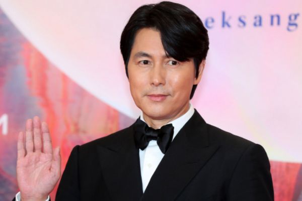 배우 정우성이 모델 문가비와 만남을 가진 건 연인과 잠시 헤어졌을 때라며 바람을 피운 것이 아니라고 주장했다. 사진은 정우성이 지난 5월7일 서울 강남구 코엑스에서 열린 제60회 백상예술대상 시상식에 참석한 모습. /사진=뉴시스