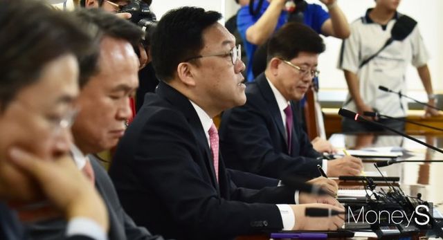 김병환 금융위원장이 30일 서울 중구 명동1가 은행연합회에서 열린 금융위, 금융지주 회장 간담회에 참석, 발언하고 있다. /사진=임한별 기자