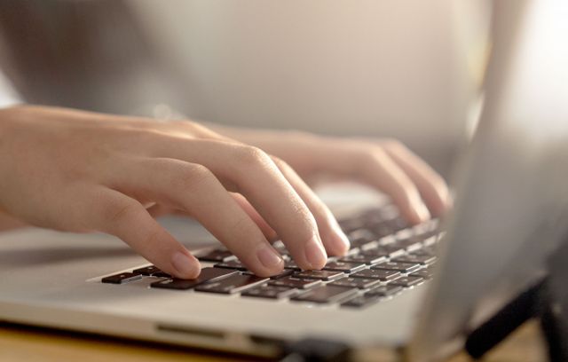 K씨는 챗GPT 출시 직후부터 번역, 논문 요약 기능 등을 주로 사용해왔다. 사진은 본문과 무관한 자료사진. /사진=이미지투데이