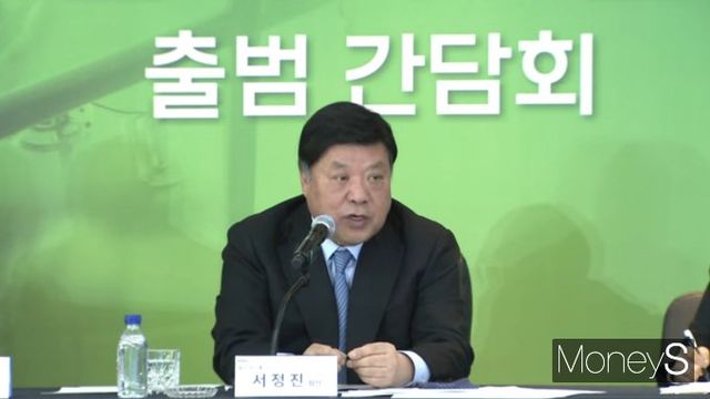 사진은 17일 셀트리온바이오솔루션스 출범 간담회에 참석한 서정진 셀트리온 회장. /사진=김동욱 기자