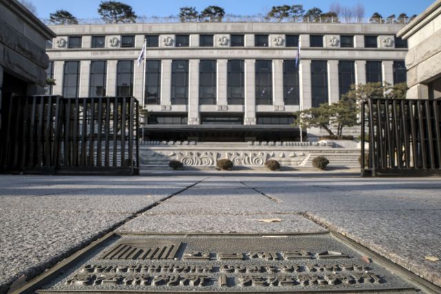 헌법재판관 후보자들이 '부정선거 의혹'과 관련해 동의하지 않는다는 입장을 밝혔다. 사진은 헌법재판소. /사진=뉴시스