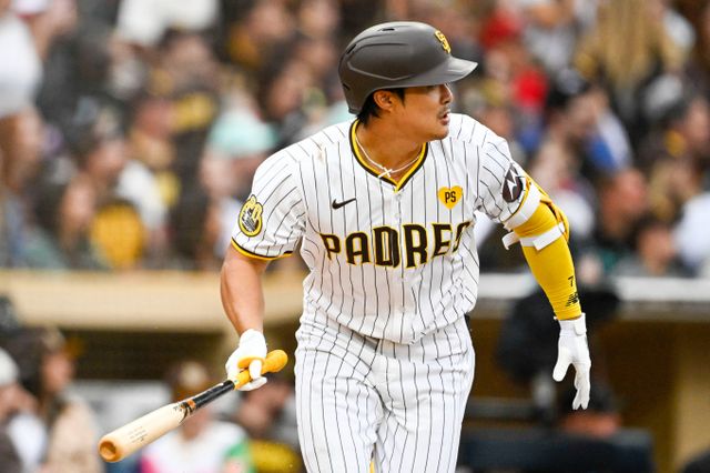 현지 매체가 자유계약선수를 선언한 김하성의 이상적인 행선지로 LA다저스를 꼽았다. 사진은 올시즌 샌디에이고 파드리스에서 활약한 김하성의 모습. /사진=로이터