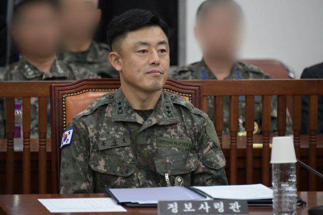 경찰 특별수사단이 문상호 정보사령관을 검찰의 긴급체포 불승인으로 석방된 지 이틀 만에 체포했다. 사진은 문상호 정보사령관이 정보위원회 국정감사에 출석한 모습. /사진=뉴시스