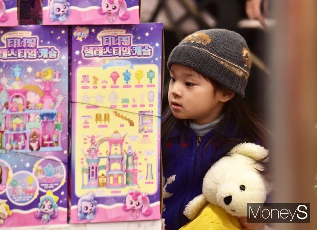 ▲ 티니핑과 인형중 고민이네