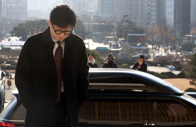 탄핵안이 가결된 직후 국민의힘 비공개 의원총회에서 의원들이 한동훈 전 대표에게 물병을 던지거나 욕설을 했던 것으로 알려졌다. 사진은 한동훈 전 국민의힘 대표. /사진=뉴시스