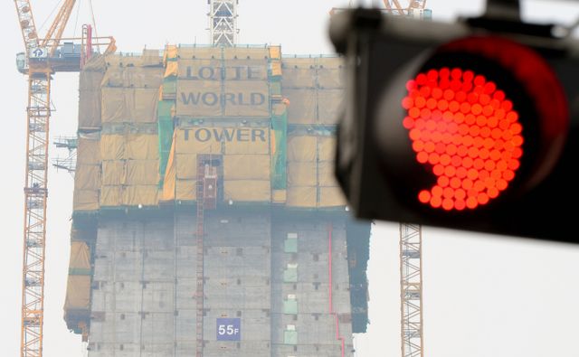 사진은 2014년 2월 화재가 발생했던 제2롯데월드 공사현장 모습. /사진=뉴스1