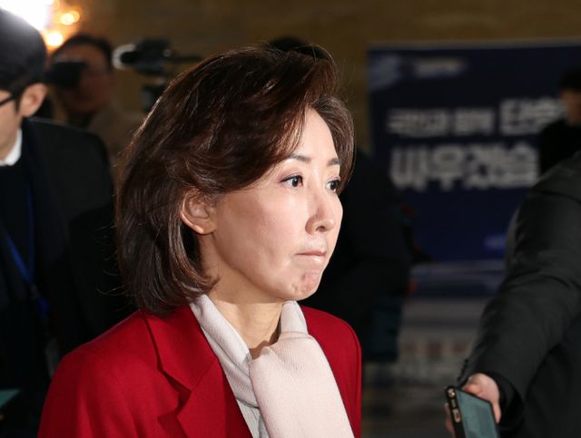 나경원 국민의힘 의원이 중앙선거관리위원회를 직격했다. 사진은 나 의원이 지난 10일 오전 서울 여의도 국회에서 열린 비상 의원총회에 참석하는 모습. /사진=뉴스1 