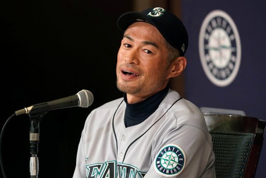 스즈키 이치로가 2025 명예의 전당에 헌액될 가능성이 높다는 현지 보도가 나왔다. 사진은 이치로의 은퇴 시즌이던 2019년 기자회견에 나선 이치로. /사진=로이터