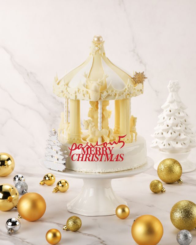 SPC그룹의 크리스마스 케이크가 비주얼 텔링 제품으로 인기를 끌고 있다. 사진은 패션5의 회전목마 제품 이미지. /사진=SPC그룹