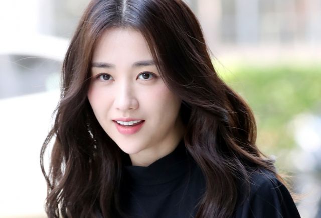 배우 박하선이 불법 촬영 피해를 당한 적 있다고 고백한다. 사진은 지난해 6월 서울 양천구 SBS에서 진행된 SBS 파워 FM '박하선의 씨네타운' 출연을 위해 방송국에 도착한 배우 박하선. /사진=뉴스1