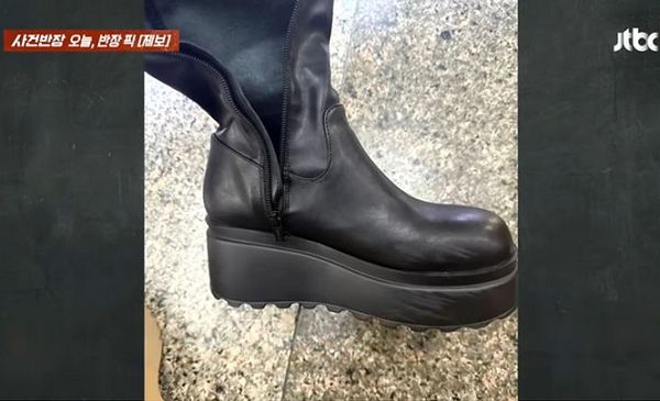일본인이 고속버스터미널 지하상가의 한 신발 가게에서 구두를 샀다가 바가지 피해를 봤다고 전했다. 사진은 일본인이 지하상가의 한 신발 가게에서 산 구두. /사진=JTBC '사건반장'