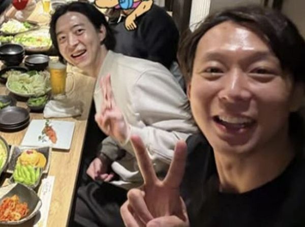 가수 겸 배우 박유천이 근황을 전했다. 사진은 박유천이 올린 동생 박유환과의 셀카. /사진=박유천 SNS 캡처