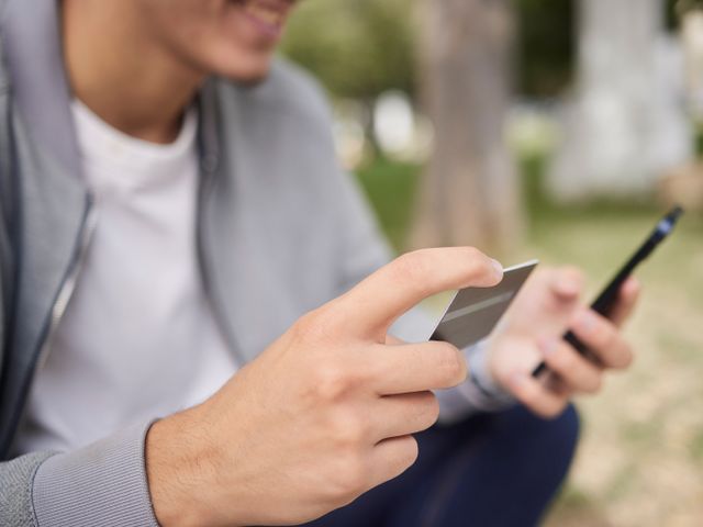 잘못 송금된 돈을 개인적으로 사용한 20대 남성이 벌금형을 선고 받았다. 사진은 내용과 관련 없음. /사진=이미지투데이