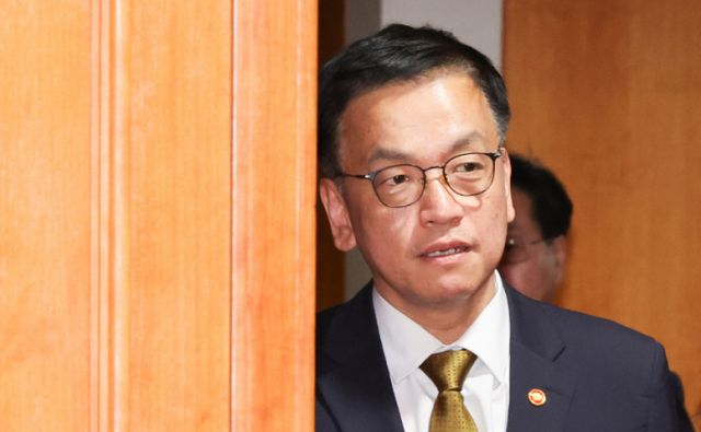  최상목 대통령 권한대행 부총리 겸 기획재정부장관이 이달 27일 서울 종로구 정부서울청사에서 열린 국가안전보장회의(NSC)에 참석하고 있다./사진=뉴스1 허경 기자