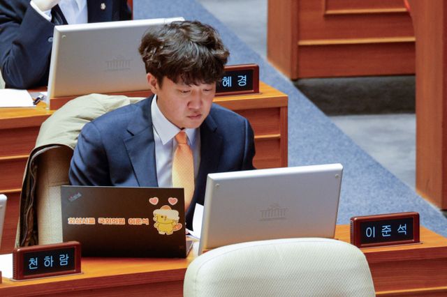 이준석 개혁신당 의원이 윤석열 대통령의 비상계엄령을 탄핵사유라며 비판했다. 사진은 지난달 28일 서울 여의도 국회에서 열린 2ㅔ 13차 본회의에 참석한 이준석 개혁신당 의원. /사진=뉴스1