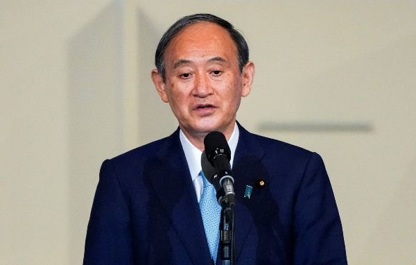 스가 요시히데 전 일본 총리가 한일 국교 정상화 60주년을 앞두고 방한해 윤석열 대통령과의 만남을 조율 중이라는 보도가 나왔다. /사진=로이터