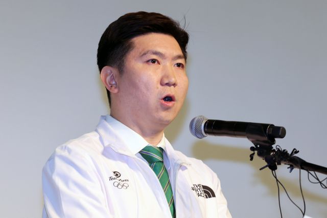 탁구계의 전설로 활약한 유승민 전 대한탁구협회장이 대한체육회장 출마를 선언했다. 사진은 3일 서울 중구 더플라자 호텔에서 열린 기자회견에서 대한체육회 회장 선거 출마를 선언하는 유승민 전 대한탁구협회장의 모습. /사진=뉴스1