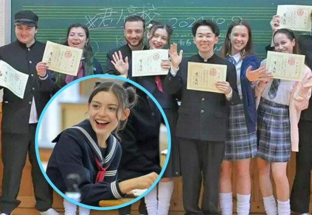 외국인을 대상으로 진행 중인 1일 학생 체험이 참가자들의 호평을 받고 있다. 사진은 지난 9일(현지시각) 중국 매체 사우스차이나모닝포스트가 소개한 일본 학생 체험의 모습. /사진=SCMP 캡처