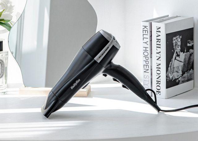 바비리스가 연말 맞이 쿠팡 골드 박스 프로모션을 진행한다고 9일 밝혔다. 프로모션 기간은 이날 오전 7시부터 24시간이며 소비자권장가 3만2800원에서 할인 된 가격 1만6900원에 구입할 수 있다. /사진=바비리스