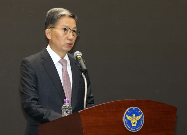 경찰청 국가수사본부가 이상민 행정안전부 장관과 여인형 전 국군 방첩사령관, 박안수 전 계엄사령관에 대해 긴급 출국금지 조치를 내렸다고 밝혔다. 사진은 우종수 국가수사본부 비상계엄 특별수사단장이 9일 서울 서대문구 경찰청에서 윤석열 대통령 비상계엄 수사 상황 관련 브리핑을 하는 모습. /사진=뉴시스
