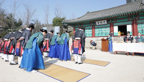 서울 시내 문화재 훼손 사건이 연달아 발생했다. 사진은 지난 14일 서울 종로구 성균관 비천당에서 열린 공자·유교 성현 추모 제례 '춘기석전'. /사진=뉴시스