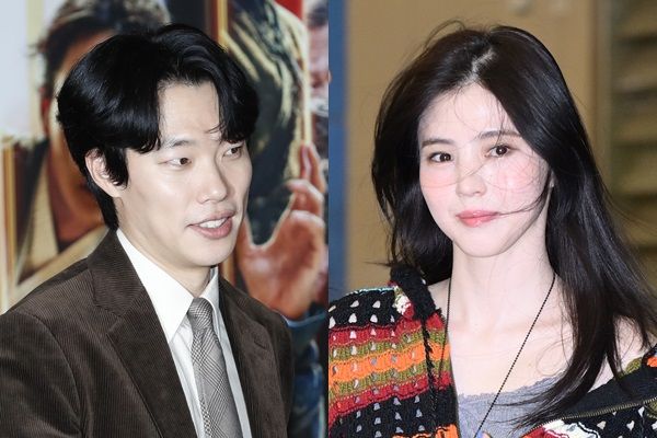 배우 류준열과 한소희의 열애설 이후 논란이 이어지고 있다. 계속된 일련의 사건들로 두 사람이 호흡을 맞추기로 한 영화 '현혹' 역시 난감한 상황에 놓였다./사진=뉴스1