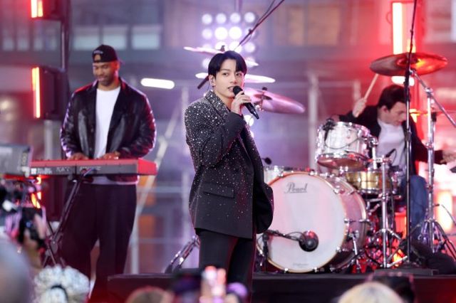 그룹 방탄소년단이 미국 빌보드 차트에서 꾸준히 인기를 누리고 있다. 사진은 방탄소년단 정국. /사진=빅히트뮤직