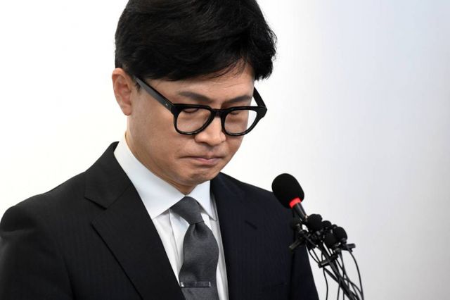 한동훈 국민의힘 비상대책위원장이 총선 참패에 비대위원장직 사퇴 의사를 표명했다. 사진은 11일 오전 서울 여의도 중앙당사에서 제22대 국회의원 선거 결과와 관련해 입장을 밝히고 있는 한동훈 위원장. /사진= 뉴스1
