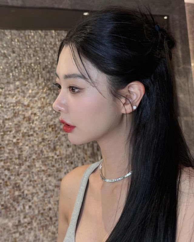 사진=클라라 인스타그램