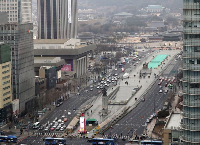 올해 1분기 서울 오피스의 3.3㎡당 실질임대료(명목 임대료에 무상 임대 기간을 적용한 금액)은 지난 분기 대비 2.4%, 전년 동기 대비 9.4% 만큼 각각 상승한 13만7200원으로 집계됐다./사진=뉴시스