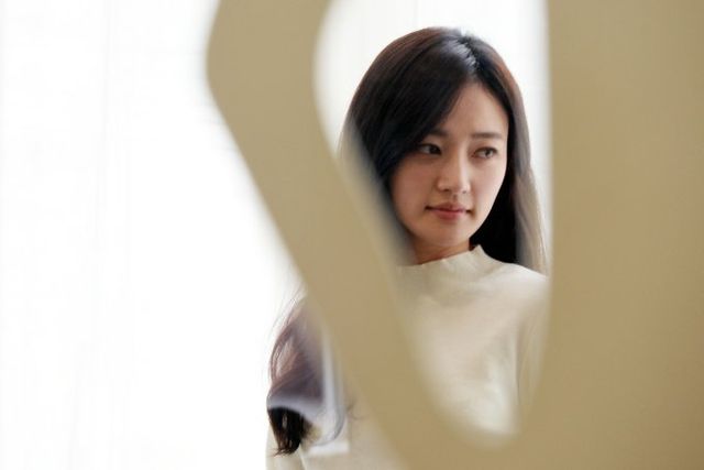 배우 송하윤에게 학교 폭력을 당했다고 최초 제보한 남성이 또 한 번 입장을 밝혔다. /사진=뉴시스