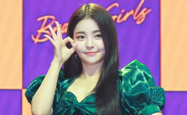 그룹 브브걸(BBGIRLS)이 브브걸컴퍼니에서 3인 체제로 새롭게 활동을 시작한다. 사진은 지난 2022년 3월 서울 양천구 로운아트홀에서 진행된 여섯 번째 미니앨범 'Thank You' 발매기념 쇼케이스에 참석한 걸그룹 '브브걸' 유정. /사진=머니투데이