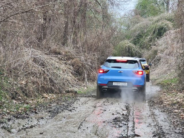 옆으로 미끄러지는 상황에서도 꾸준히 앞으로 나아갔다. /사진=박찬규 기자