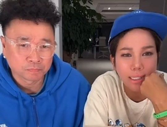 가수 김송이 남편과 아들 등에 대한 악플에 분노하며 경고했다. /사진=김송 인스타그램